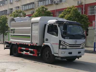 中威大多利卡多功能抑尘车