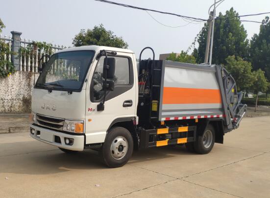 中威江淮蓝牌小型压缩垃圾车